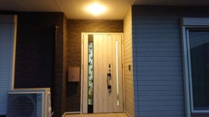 新築で唯一の後悔はポイントは「玄関」。玄関照明で人感センサーの設置は必須