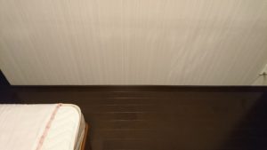 クロスで迷ったら大きいサンプルを取り寄せ。イメージ違いを防ぐ唯一の方法