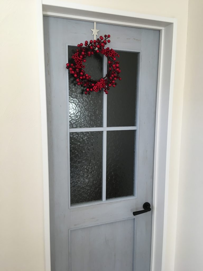 高気密高断熱の家の落とし穴。デザインで選んだ内装ドアはしまりが悪い