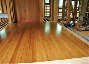 仕切りのない間取りは耐震強度に気を付けて。必要な壁や柱の位置は工法によって違う