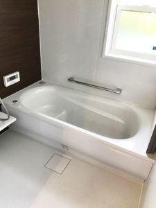 嬉しい誤算は外の気温が分からない事。良い高気密高断熱の家は窓の大きさにもこだわる