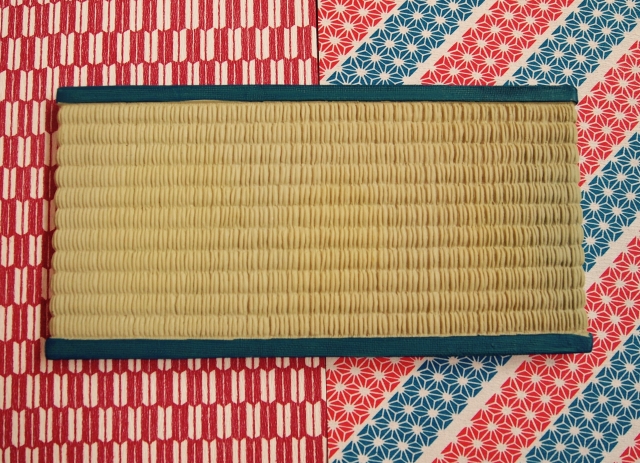イグサ畳と和紙畳の比較。イグサのデメリットを考えた時に行きつく和紙畳とは