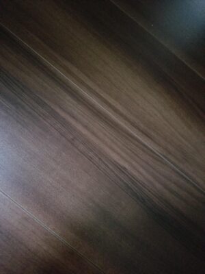 リクシルの床材はバランスが良い。ラシッサシリーズの特徴と「売り」と比較